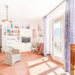 Casa Vista Mare, *